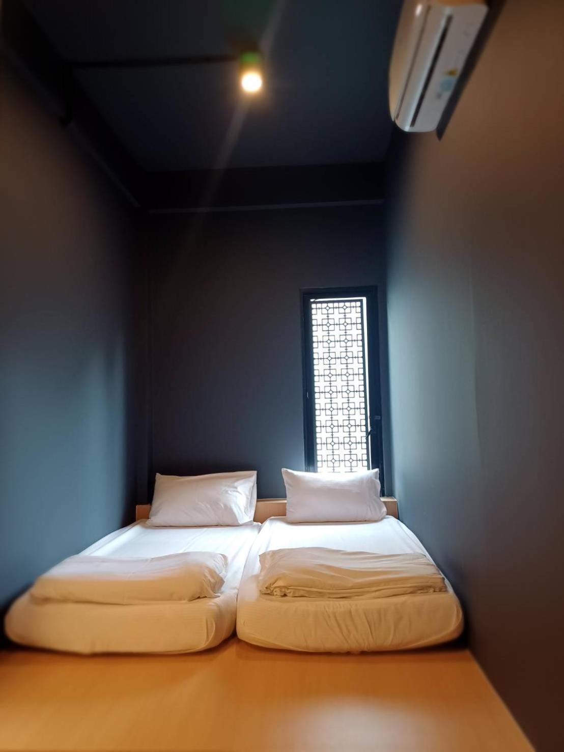 Cloud On Saladaeng Silom Hostel Bangkok Exterior photo